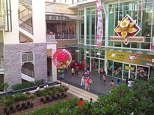 Motorola RAZR2 V8 - โมโตโรล่า