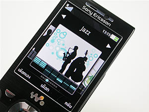 Sony Ericsson W995 - โซนี่ อีริคสัน